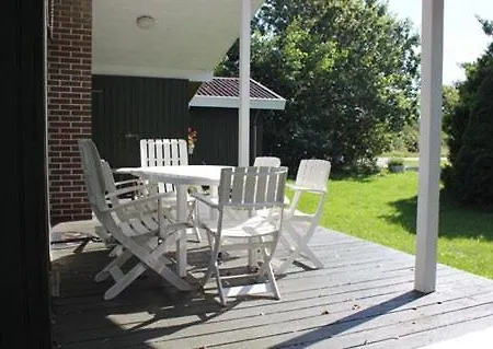 Cozy Summer House Near *