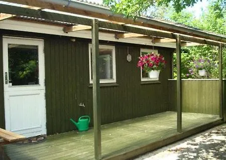 Cozy Summer House Near