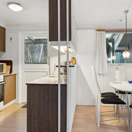 Feriehus Cozy Summer House Near