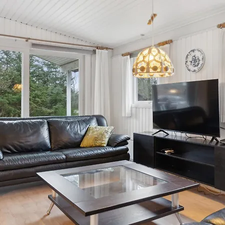 Cozy Summer House Near Tatil Evi Saltum
