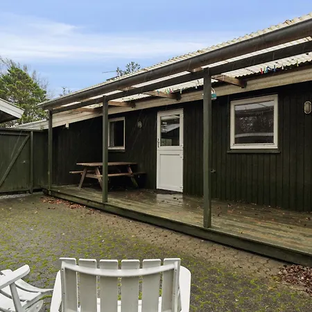Cozy Summer House Near Feriehus Saltum